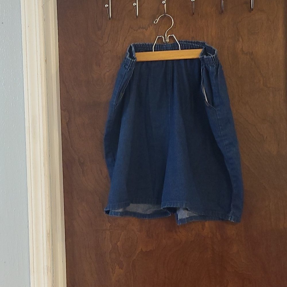 CHIC Ladies Blue Jean Shorts Size 22 W